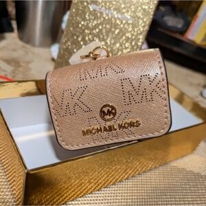 Michael Kors AirPods Pro Case Cover Charm Key Chain Rose Gold Box